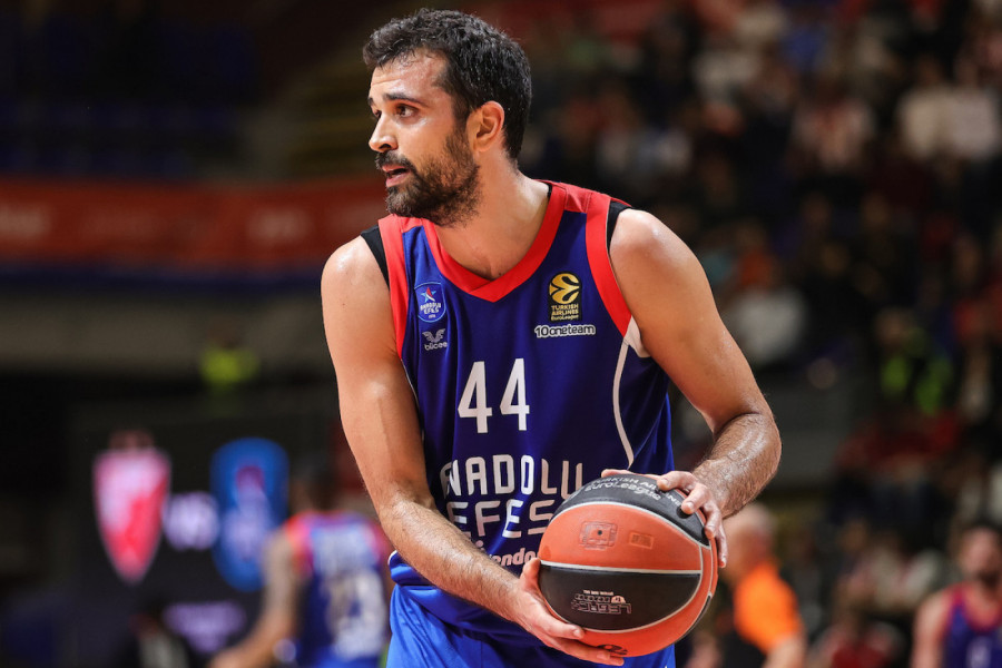 "PARTIZANU TREBA SKINUTI KAPU!" Proslavljeni košarkaš iskreno o fenomenu crno-belih: To što oni rade je nezamislivo