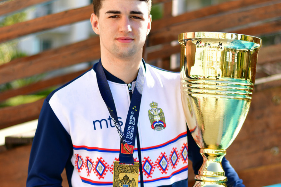 Đorđe Đorić naslednik legendarnih Kačara, šampion 35. “Jadranskog bisera” u poluteškoj kategoriji