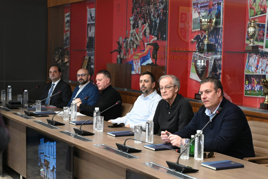 KUP SRBIJE DOBIJA NOVI PEHAR: Komisija FSS razmatrala desetine kreativnih ideja (FOTO-GALERIJA)