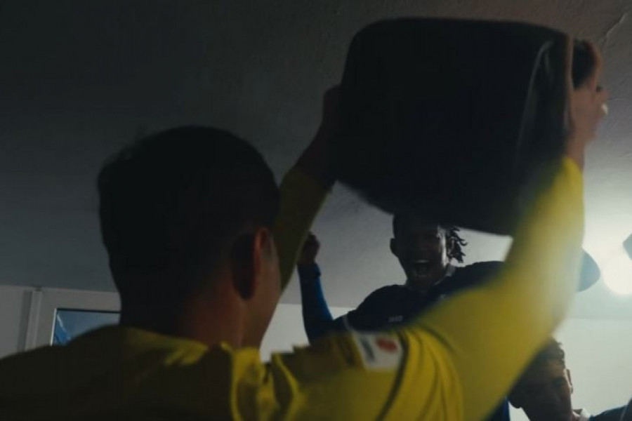 SVLAČIONICA GORI POSLE TRIJUMFA: Radnik slavio uz Seku Aleksić, orio se megahit! (VIDEO)
