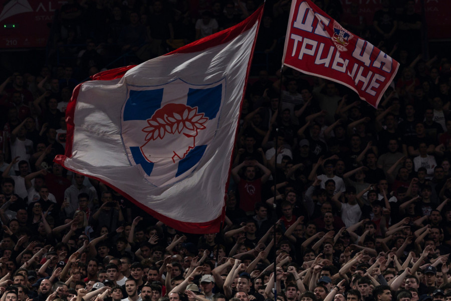 PRIZOR KOJI SU DELIJE DUGO ČEKALE: Veliko pojačanje crveno-belih namešta ruku pred debi (VIDEO)