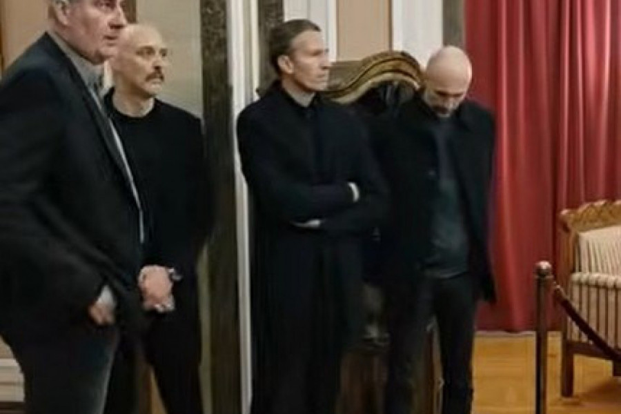 TEŠKE SCENE! Evo koje legende Partizana dočekuju ljude pred komemoraciju Dušku Vujoševiću! (VIDEO)