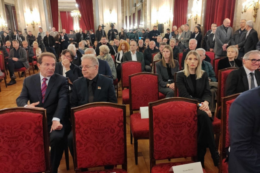 SVI SU TU! Moka, Bokan, Tadić, Danilović - nema ko nije došao da se oprosti od velikog Duška Vujoševića! (VIDEO)