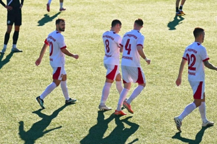 TRI BODA OSTAJU U OBRENOVCU: Radnički savladao ekipu Nike!